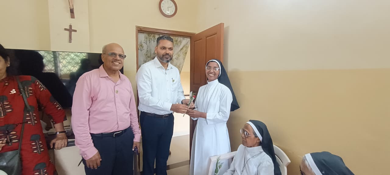 Visit to Old Age Home 