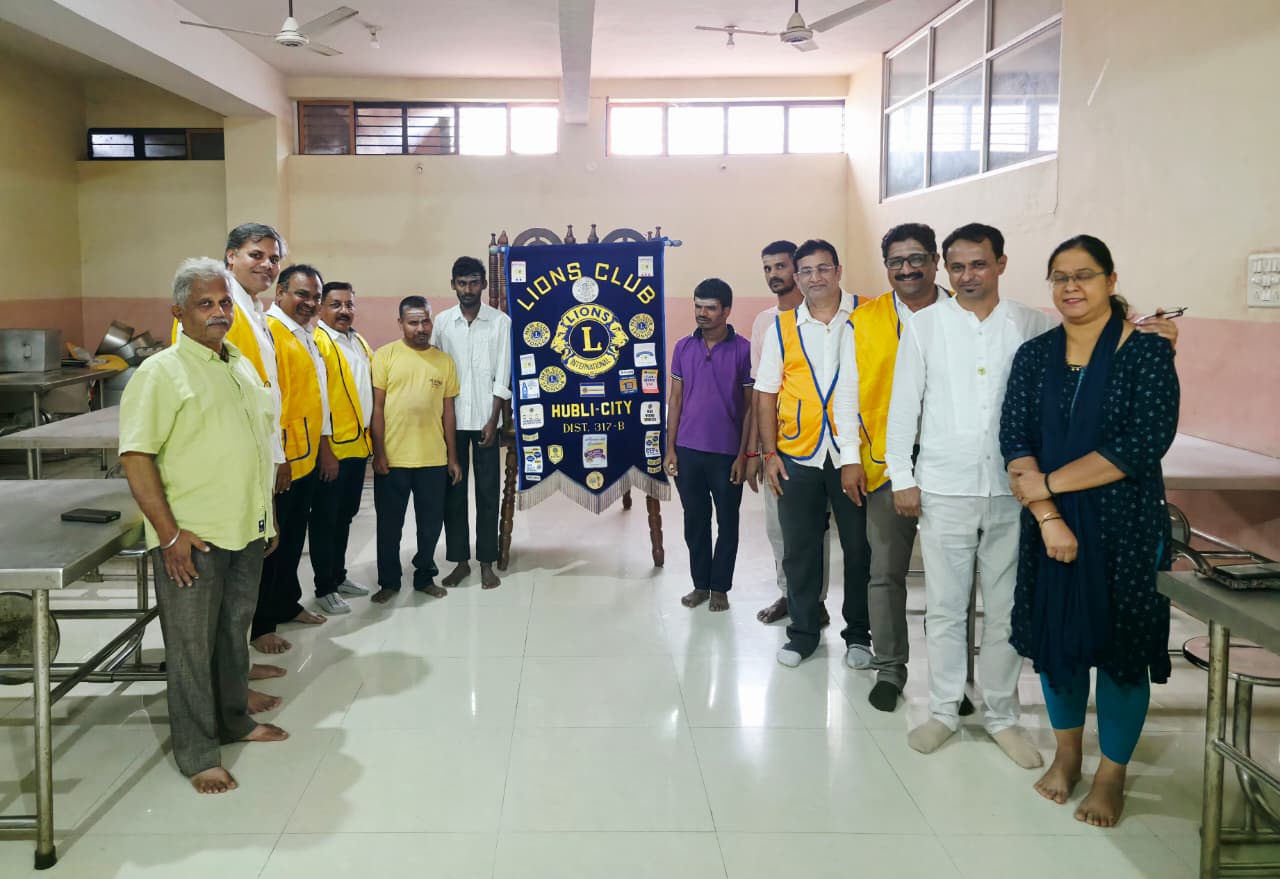 The P S T of the Lions Club of Hubli City, organized a food donation today, 13th August (Wednesday) 2025, for 31 underprivileged blind students of Chikkenakoppa Shree Channaveera Sharanara Andharakalyana Ashram, Navanagar, Hubli 