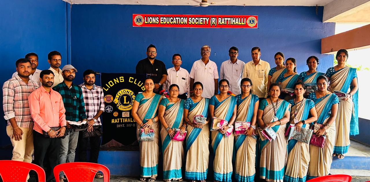 Donated Uniform to school teachers 