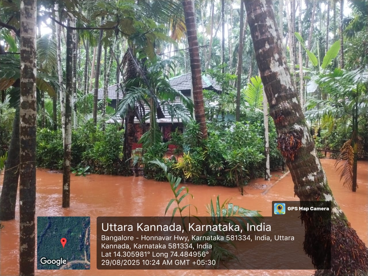  Help to Flood victims of Sharavati river in Honavar Taluka 