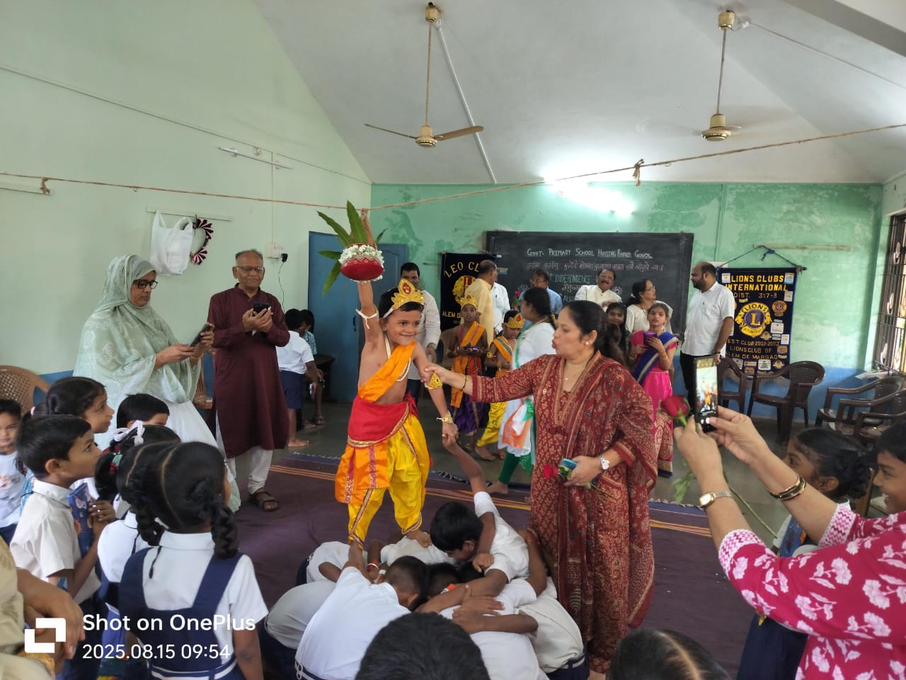 Leo Club of alem de Margao organised Competion  for students on the ocassion of Srikrishnajamashtami, was invited as chieg guest