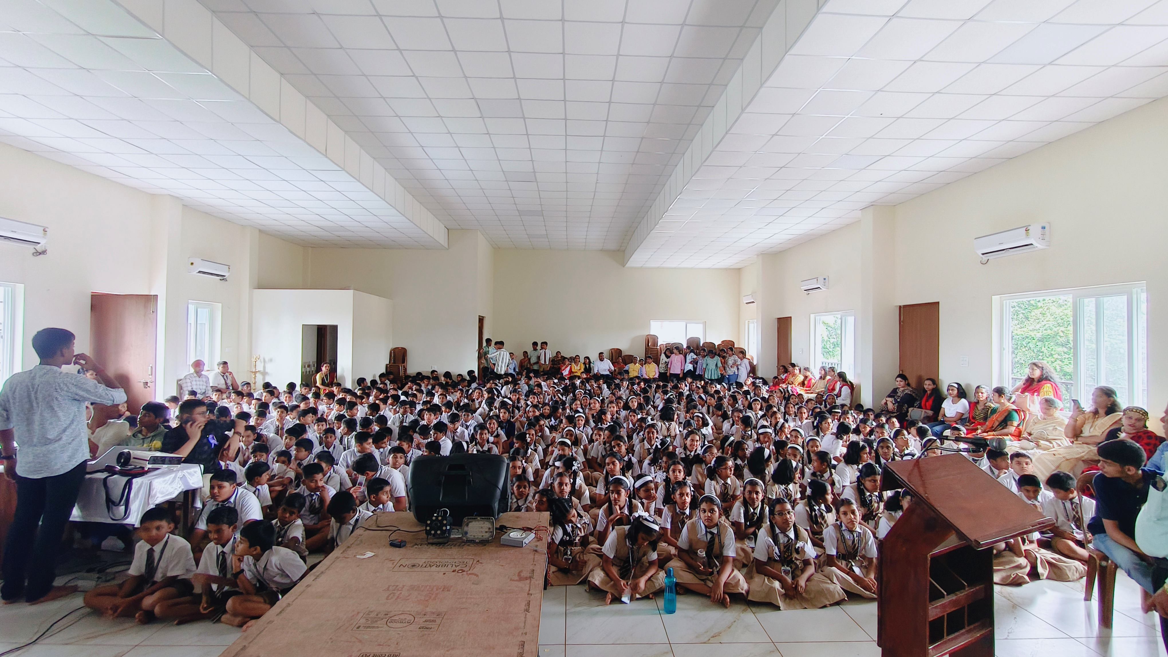 Teachers Day and official visit of our Region Chairperson MJF Lion Vishwamber Kenkre