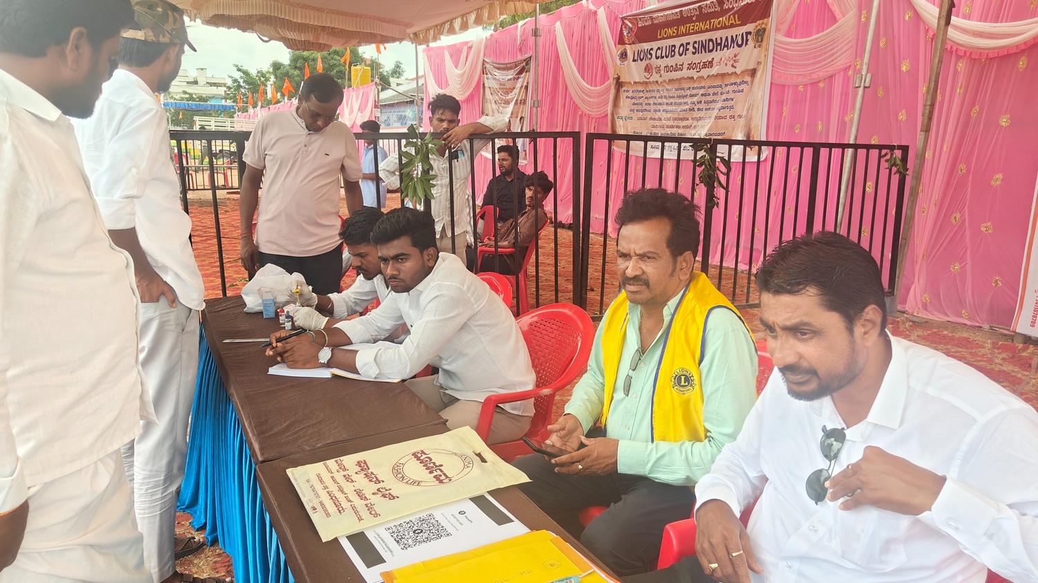Blood Group Checking & Donor Database Drive at Hindu Mahaganapati Utsav – Sindhanur