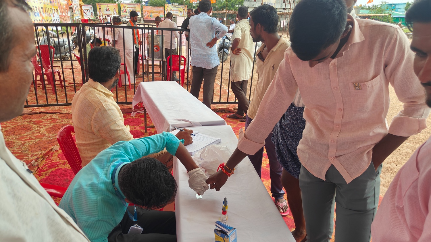 Blood Group Checking & Donor Database Drive at Hindu Mahaganapati Utsav – Sindhanur