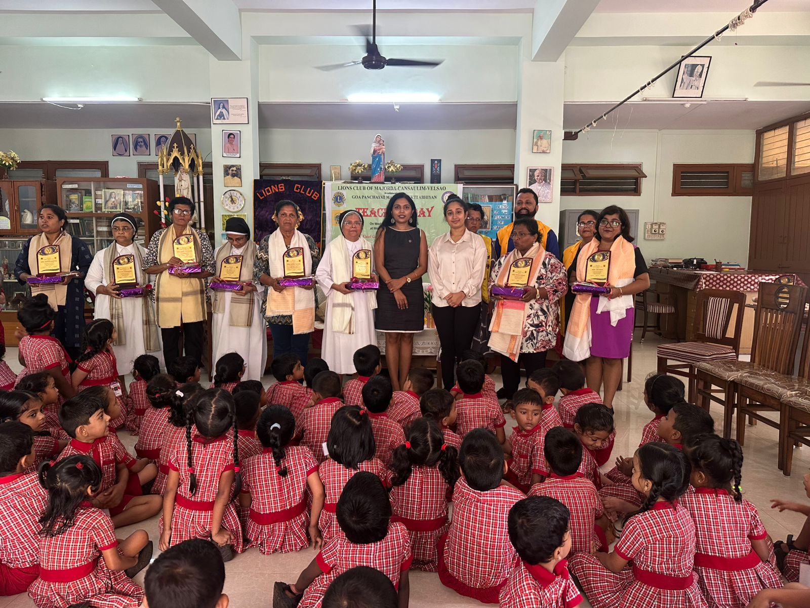 Felicitated Primary school teachers of Mother of God Convent school