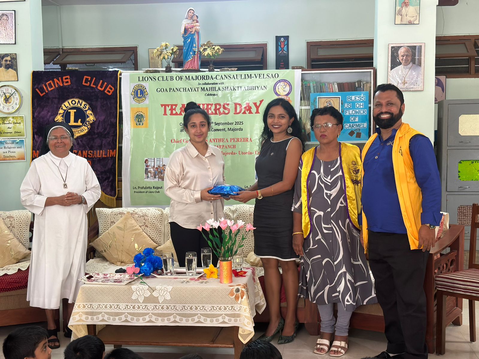 Felicitated Primary school teachers of Mother of God Convent school