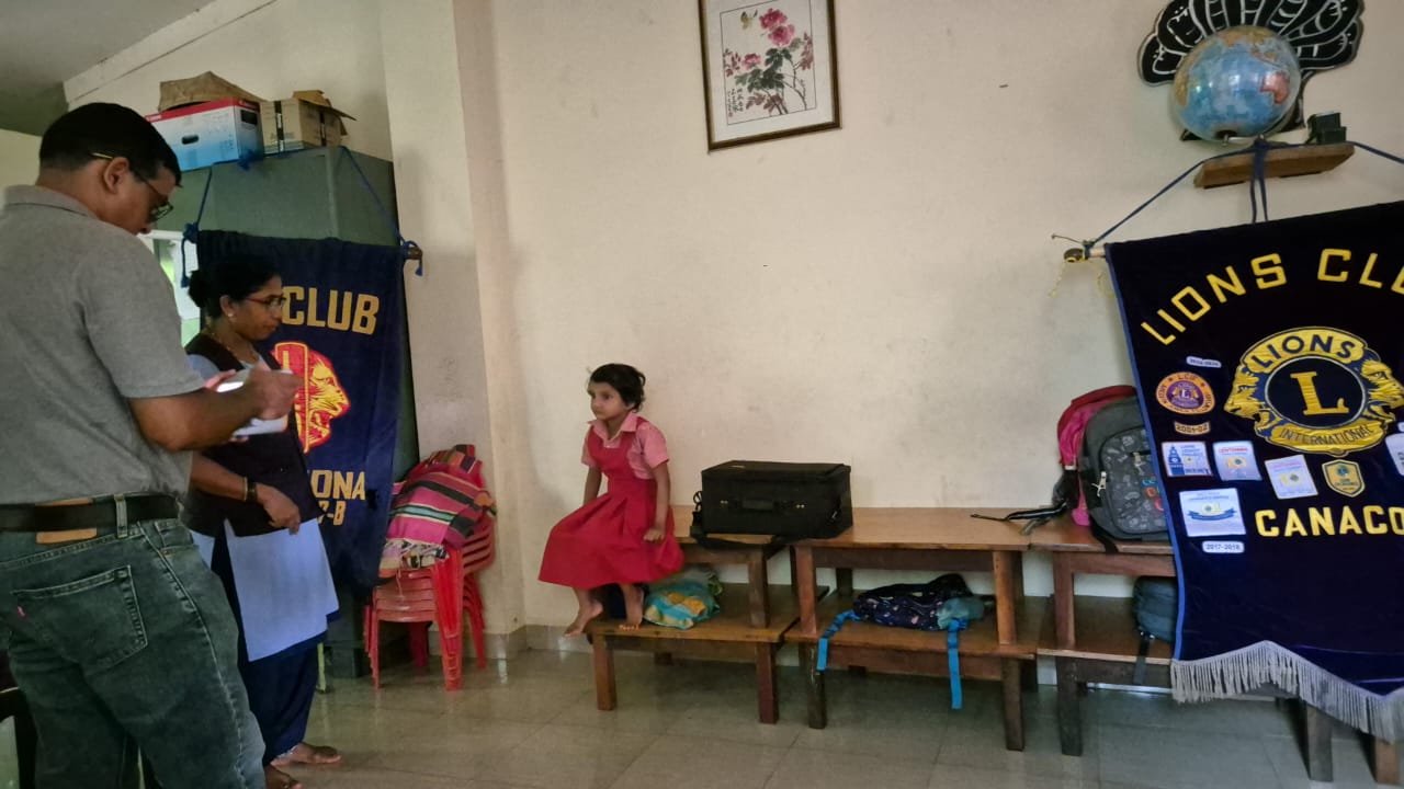 Children's  eye screening camp 