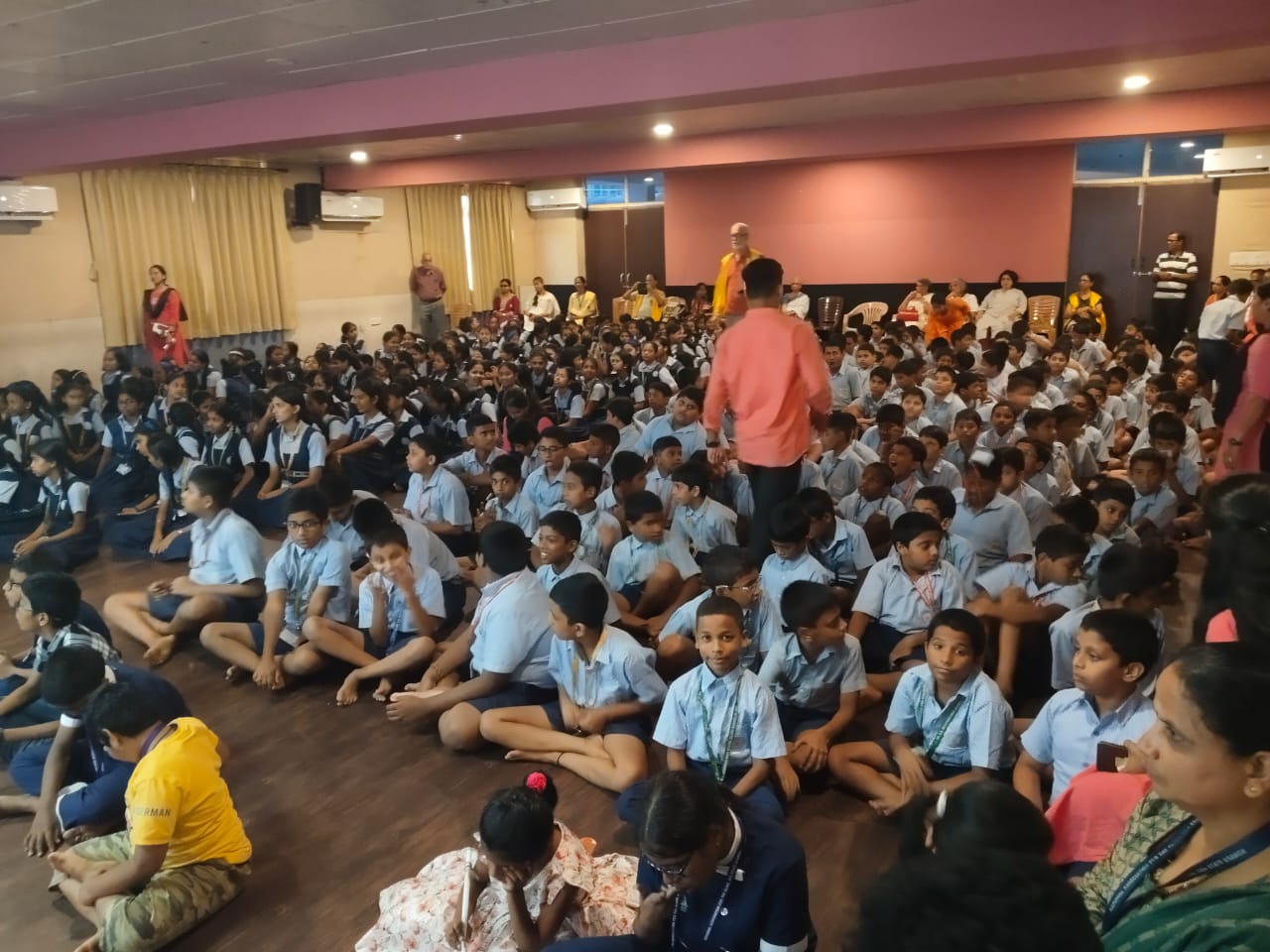 WORLD WHITE CANE DAY ON15.10.2025