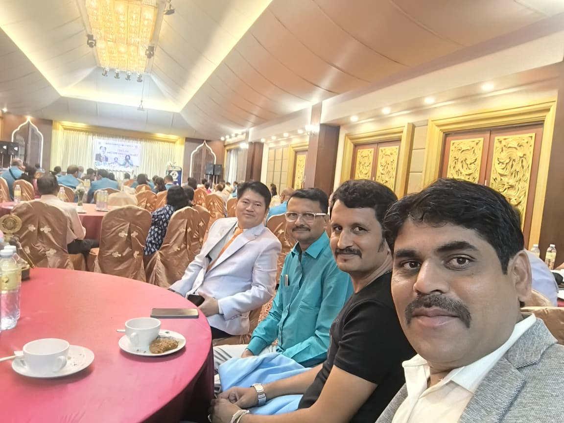 District cabinet meeting 