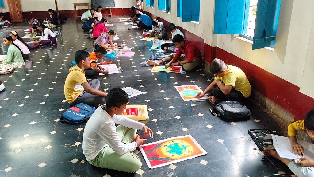 CONDUCTING PEACE-POSTER CONTEST.