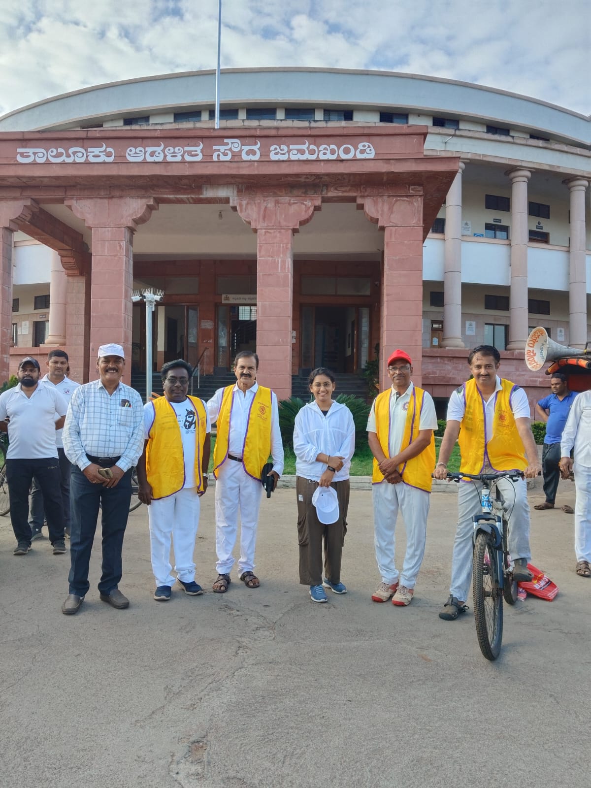 As part of the Karnataka Rajyotsava, a cycle jatha program