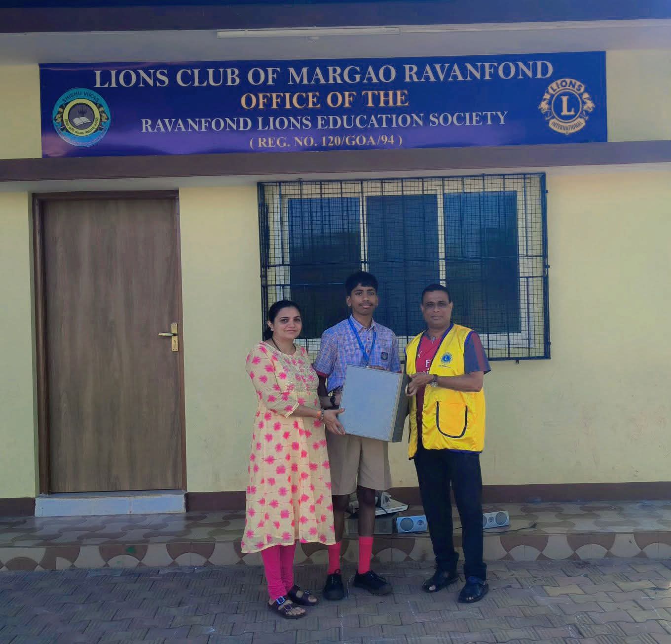 E-Waste Under UNSDG # 7 Visited Lions Club of Margao Ravanfond Lions School and Gave E-Waste for their Campaign