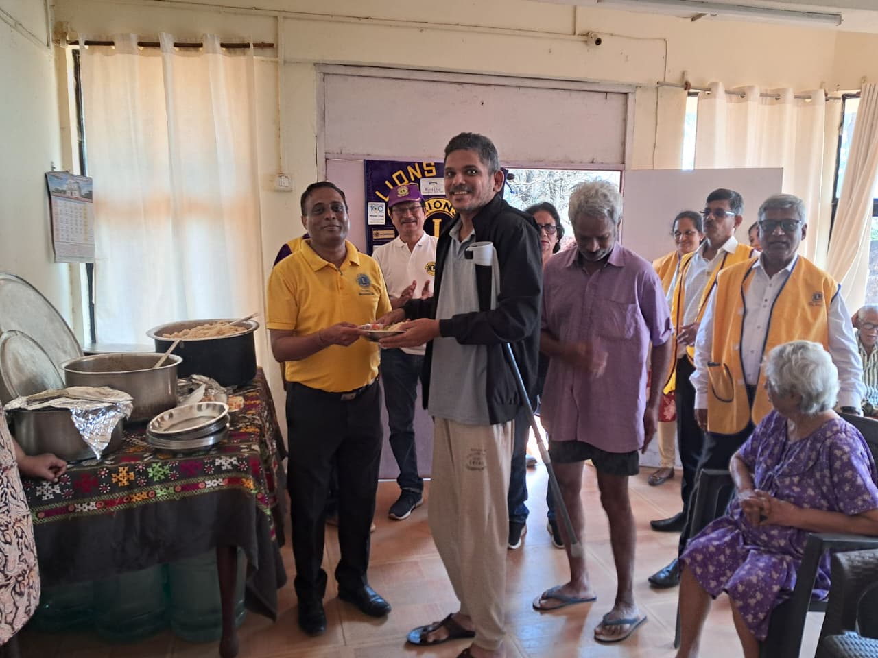 Visited Old Age Home At Bogmalo with Lions Club of Dabolim Members with DG and DCS