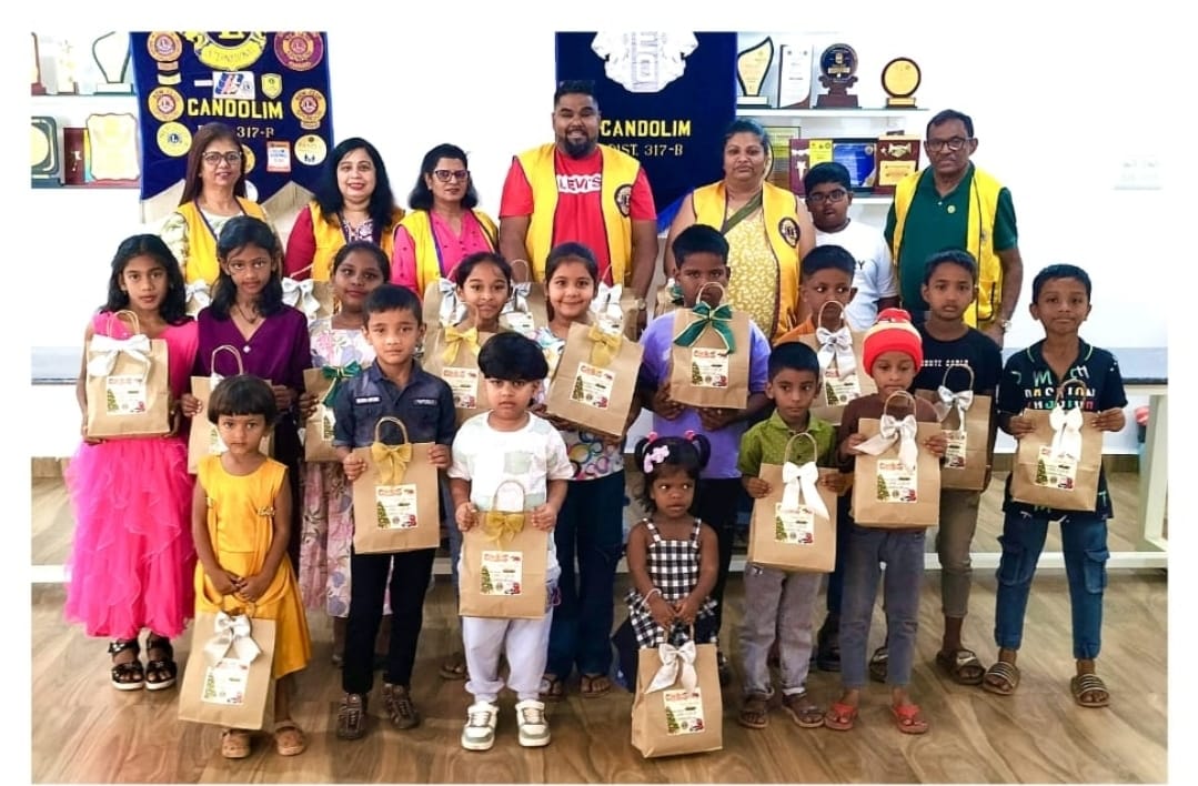 Donation of clothes to economically weak children in Candolim.