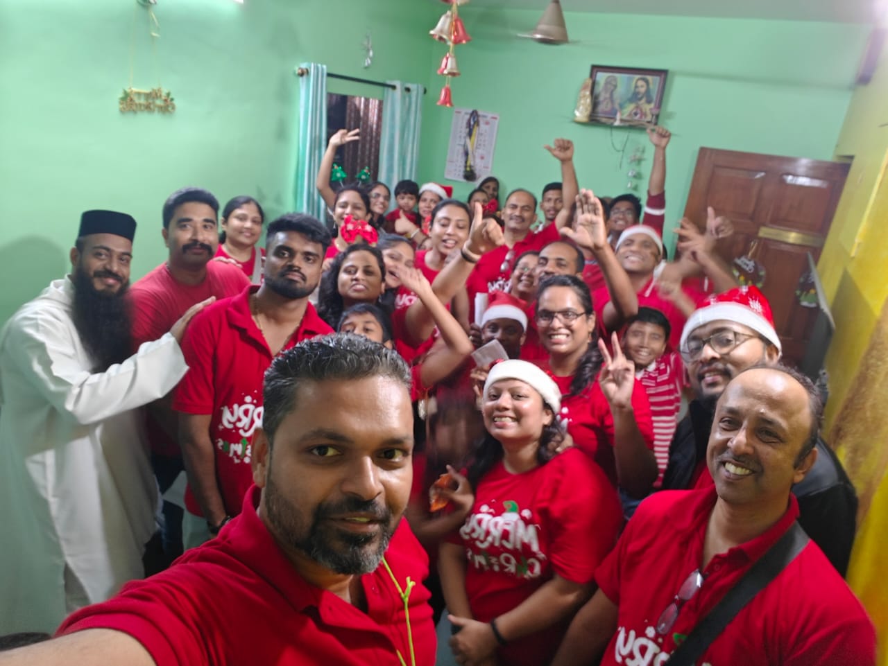 Participated in Christmas Carols along with  youth of St Marys Church , Raiabnder  