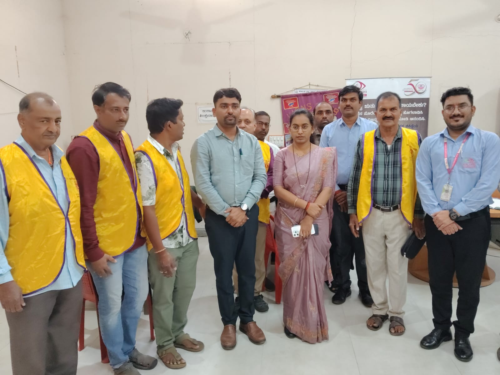 Free eye testing camp organized by the Lions Club of Jamkhandi.