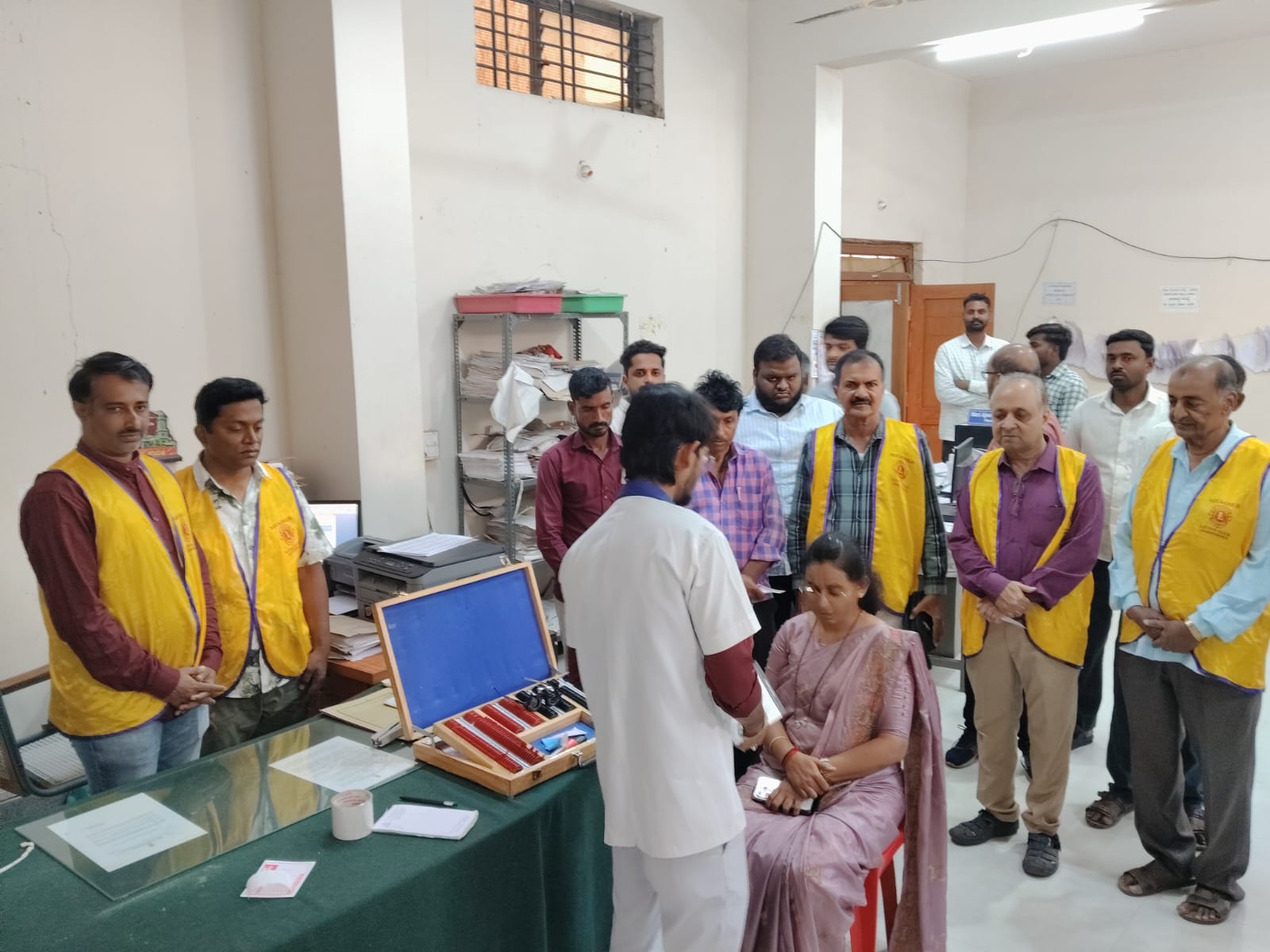 Free eye testing camp organized by the Lions Club of Jamkhandi.