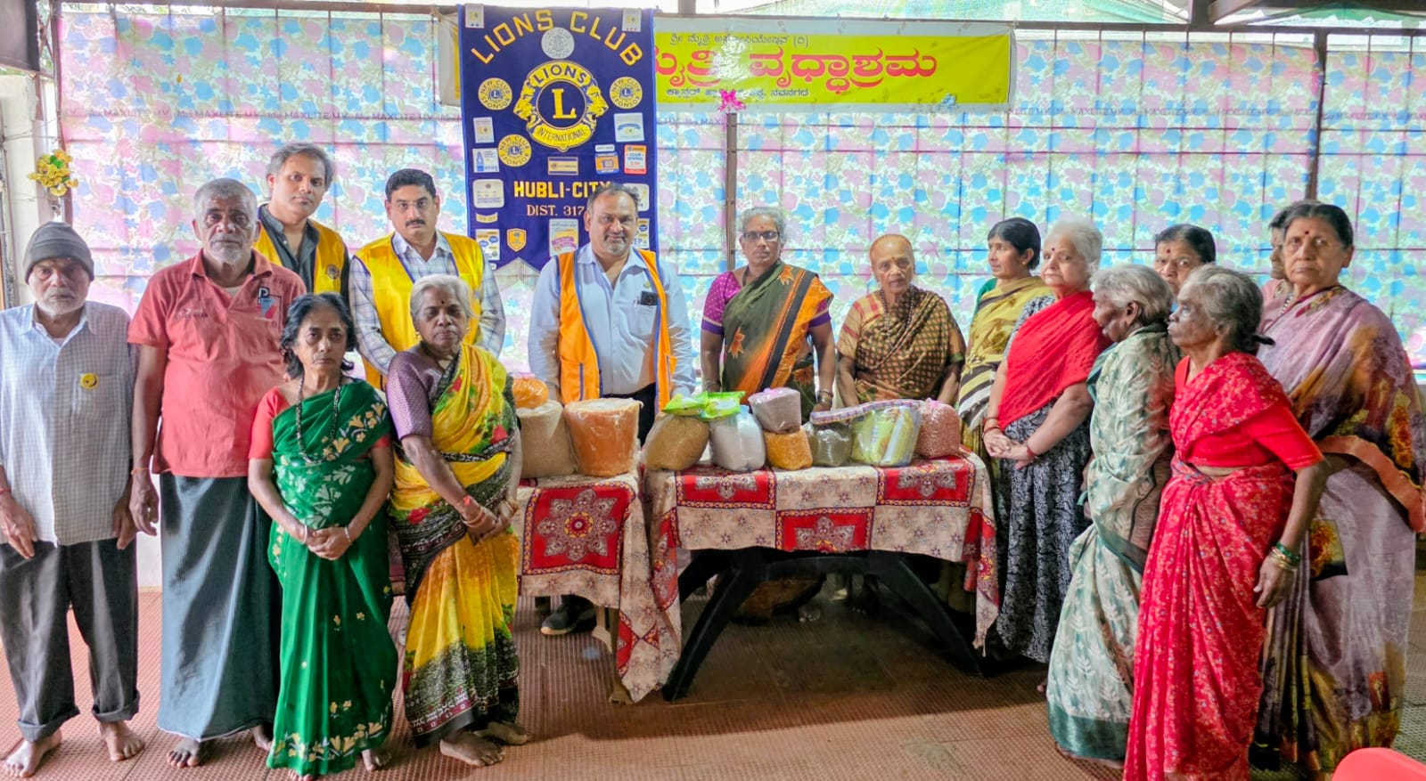 Tuesday, 9th December 2025, we the PST of the Lions Club of Hubli City donated pulses and groceries worth ₹5,000 to the 30 residents of Maithri Old-age Home , Navanagar, Hubli. 