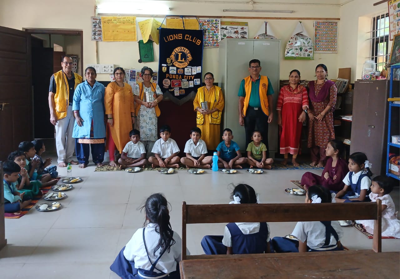 Annadan for children of Govt Primary school Tisk Ponda - Hunger service week.