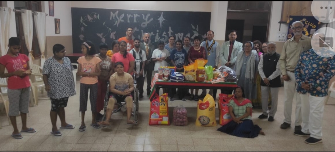 Good quantity of groceries and 26 kgs sacks of rice were given to Peace Haven, A school for Special Children. The groceries were given at the hands of District Governor PMJF Lion JaiAmol Naik.  This was on the last day of Relieving Hunger week. 