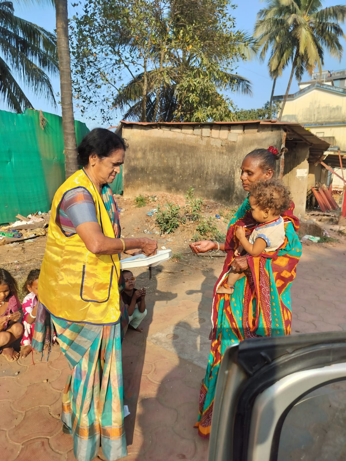 Food distribution- Hunger Week 1