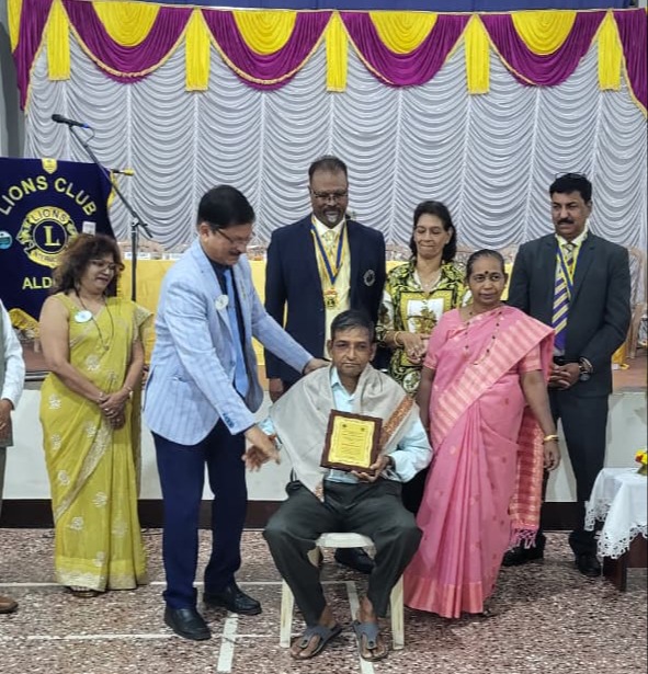 Felicitations of special/outstanding persons from the community on occasion of DG visit