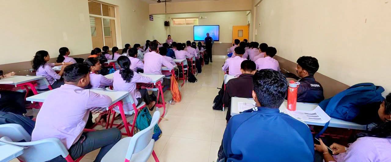 LAS Leo Advanced Sessions with Training As ALLI to VVMs Damodar College Margao Students and Future LEO with Leo International Training on Goal Setting with Leo Club of Salcete