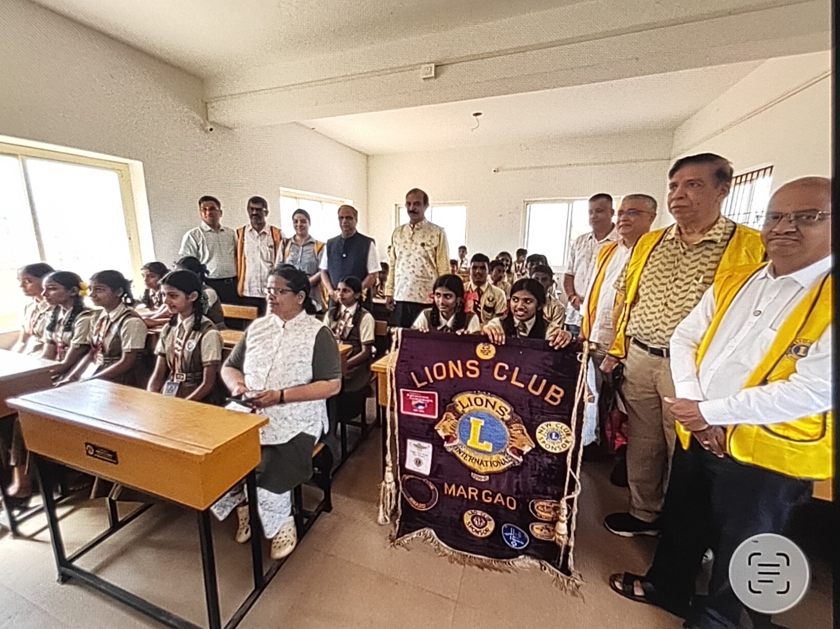 Donation of school benches