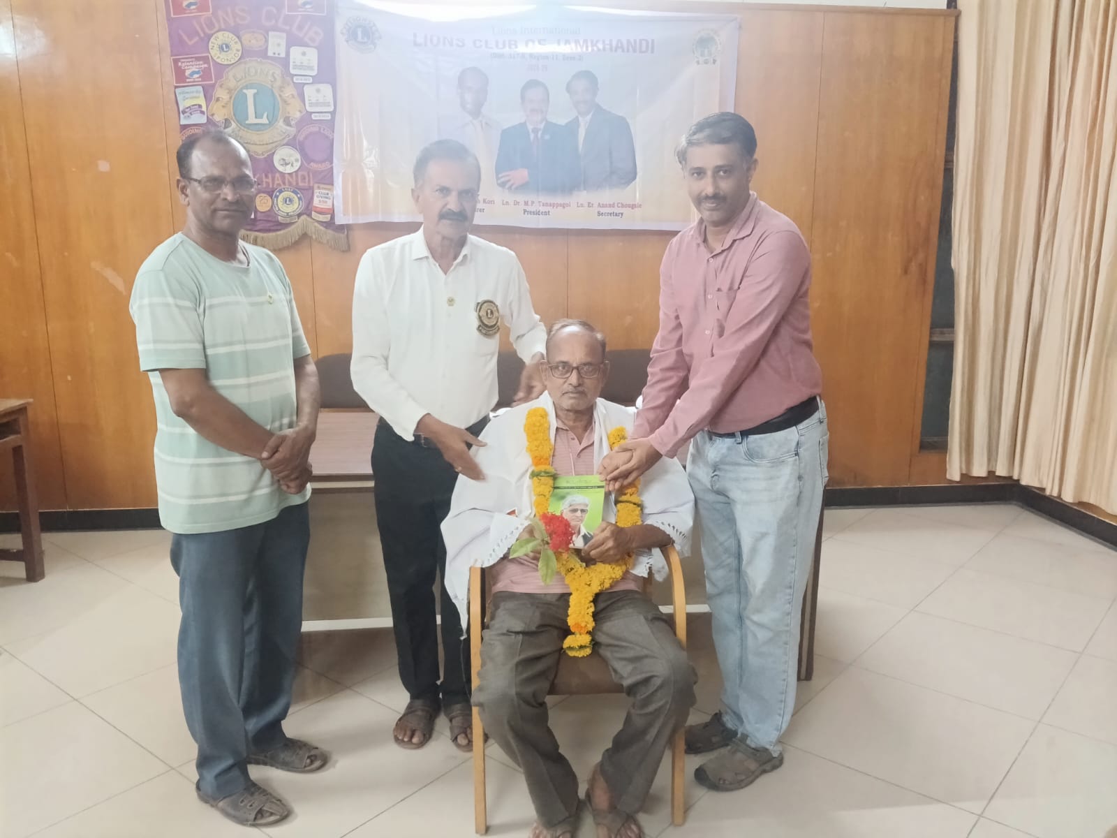 All the past presidents of LC Jamkhandi are Honored-14