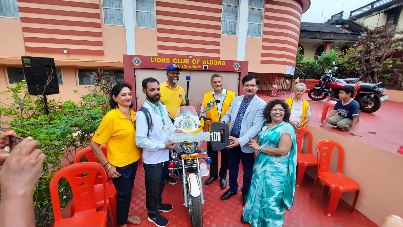 LIfe Saver Project.. Motor cycle ambulance