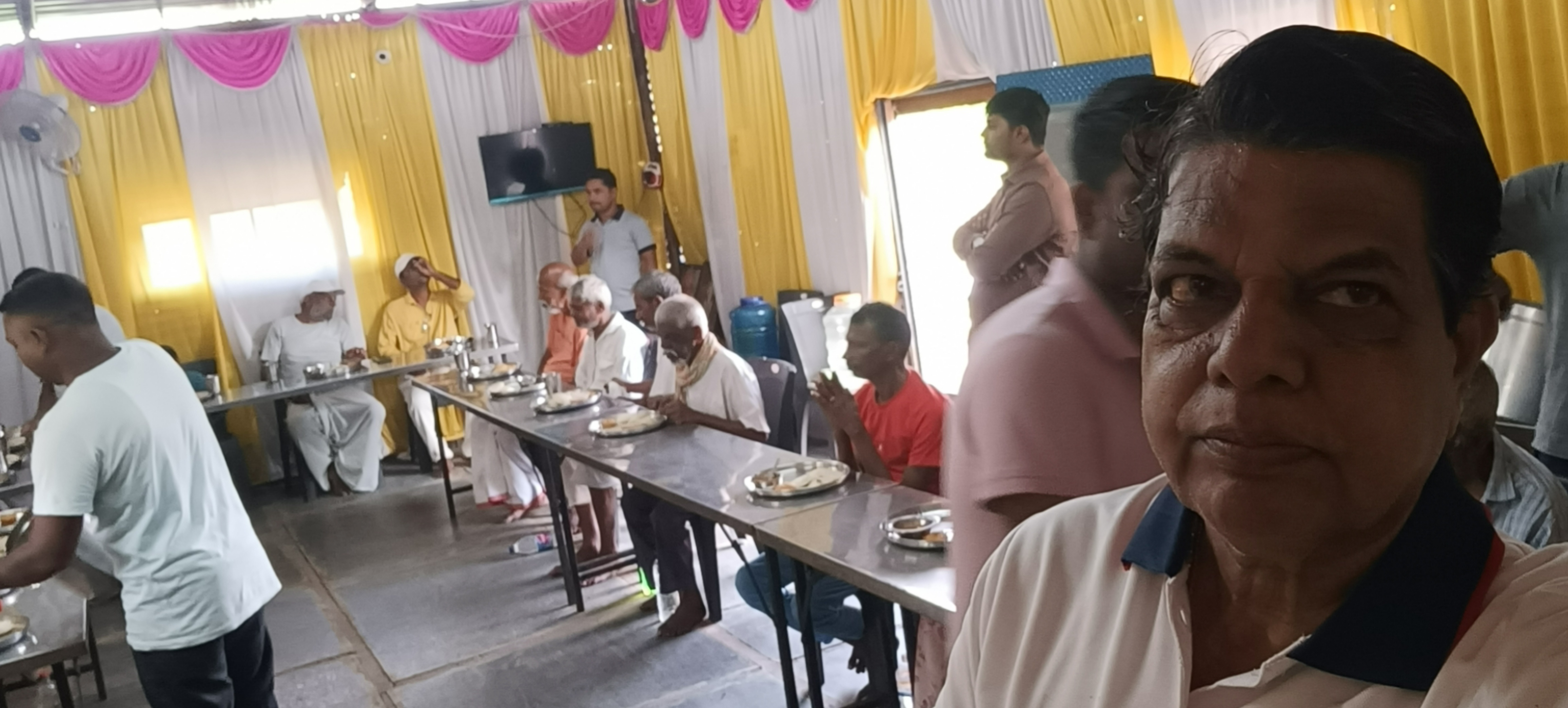 Hunger relief activity by Lions Club of Ilkal on 05.06.2026
