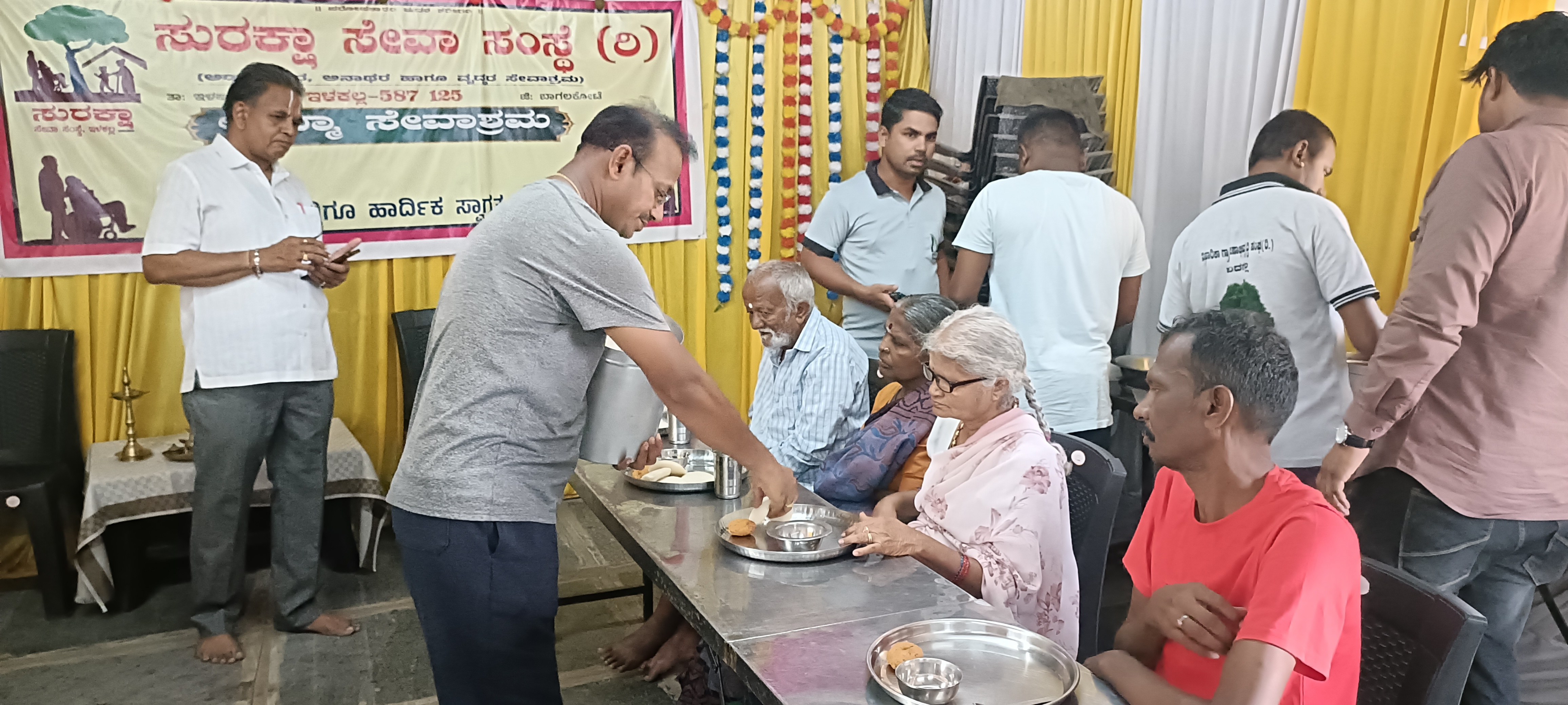 Hunger relief activity by Lions Club of Ilkal on 05.06.2026