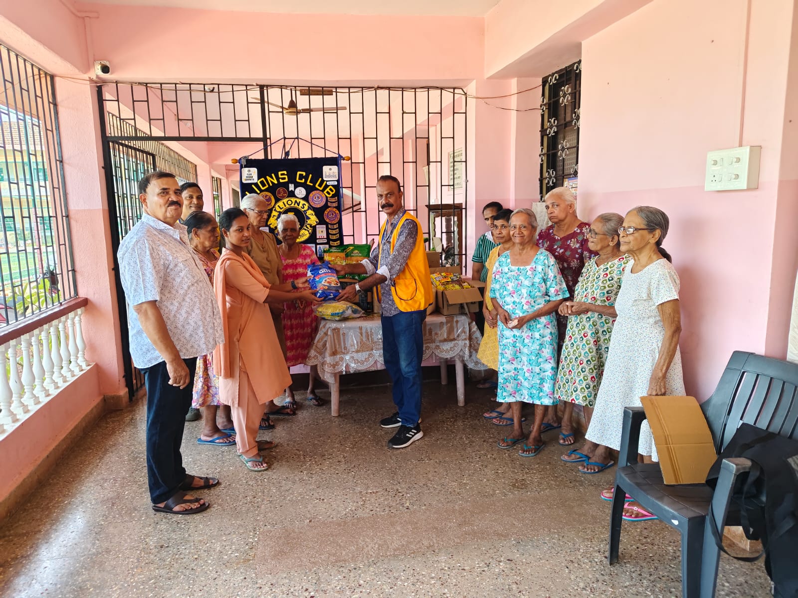 Lions Club of Navelim conducted its last  activity for this Lionistic year by distributing groceries to the Nazareth Old Aged home under Hunger and WWWof Service
